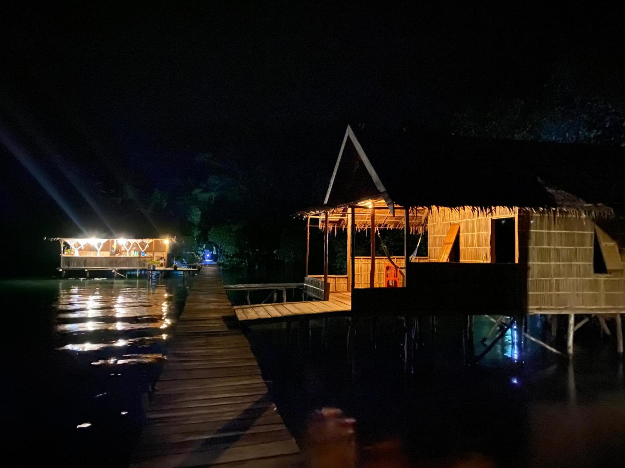 Nyanse Homestay - Raja Ampat Besir Esterno foto